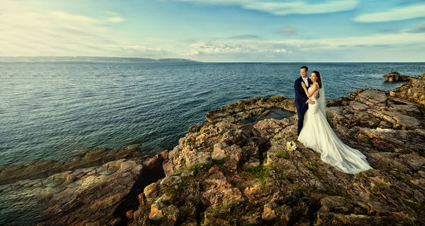 Photograph Vicki Lea Boulter Berryhead Wedding on One Eyeland