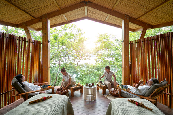 Photograph Kevin Steele Papagayo Spa on One Eyeland