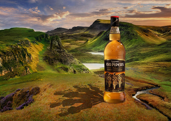Photograph Warren Ryley 100 Pipers on One Eyeland