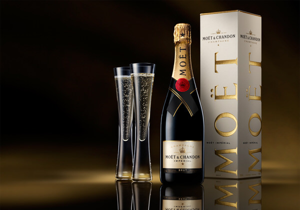Photograph Warren Ryley Moet Imperial on One Eyeland