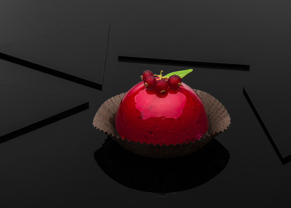 Photograph Gabor Kanovits Red Cake on One Eyeland
