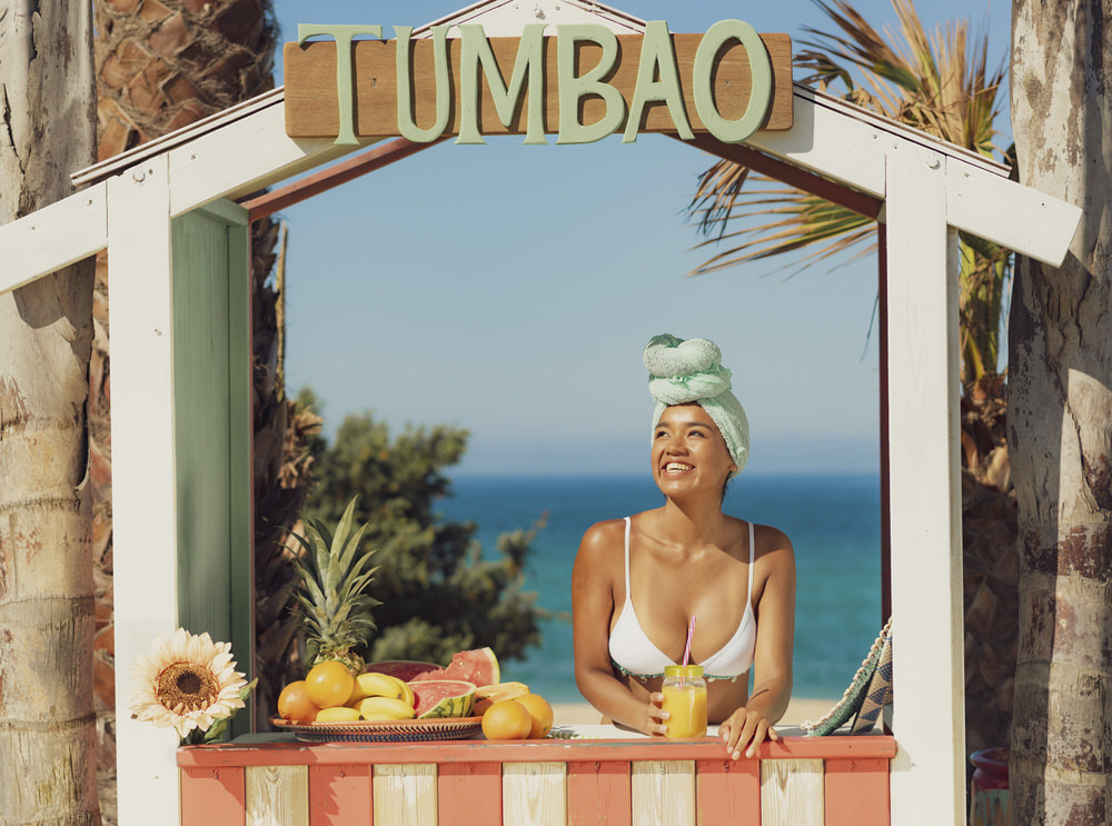 Photograph Ben Welsh Tropical Model on One Eyeland