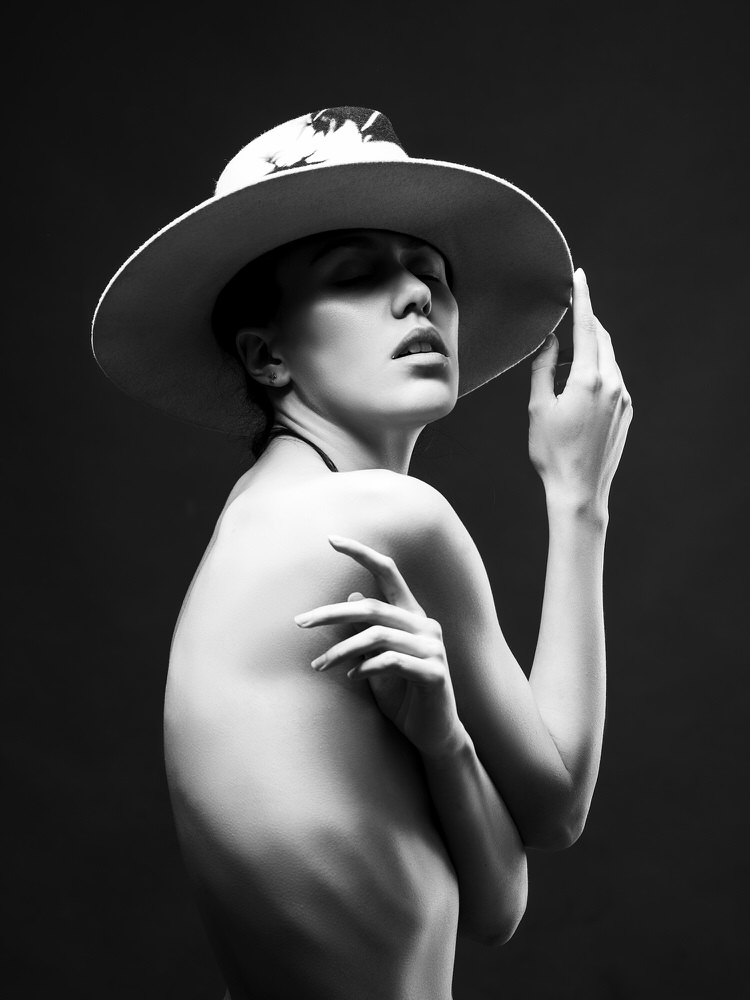Photograph Gabriel Gonzalez Hat Black And White on One Eyeland