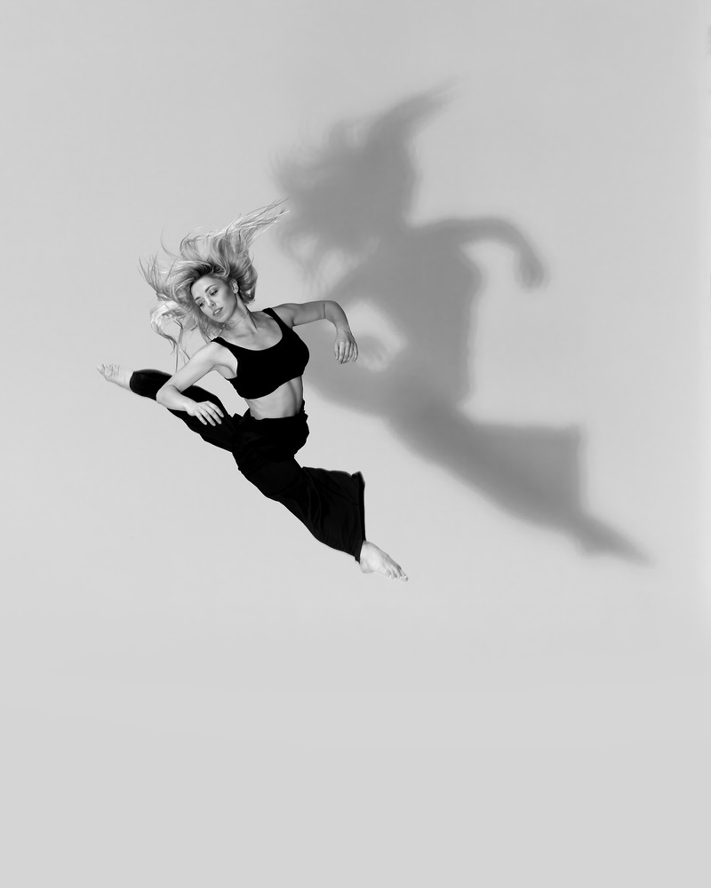 Photograph Piotr Leczkowski Ada And The Ghost on One Eyeland