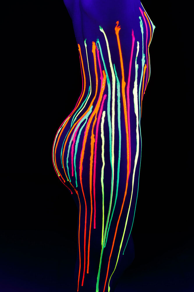 Photograph Gary Box Dripping Color on One Eyeland