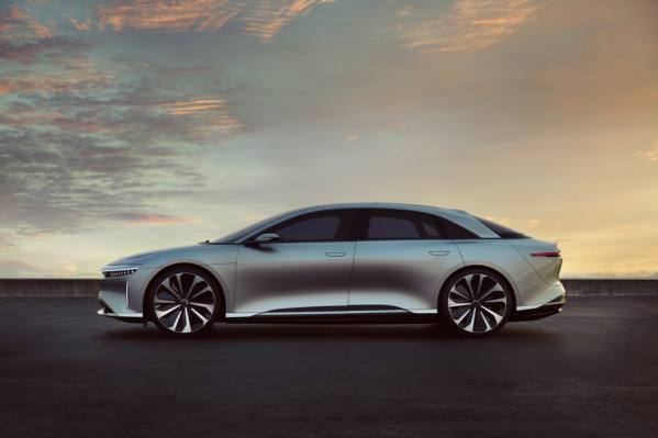 Photograph Patrick Curtet Electric Beauty on One Eyeland