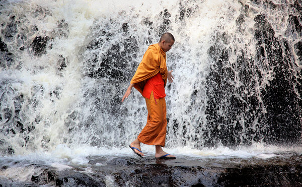 Photograph Goncalo Lobo Pinheiro Sacred Water on One Eyeland
