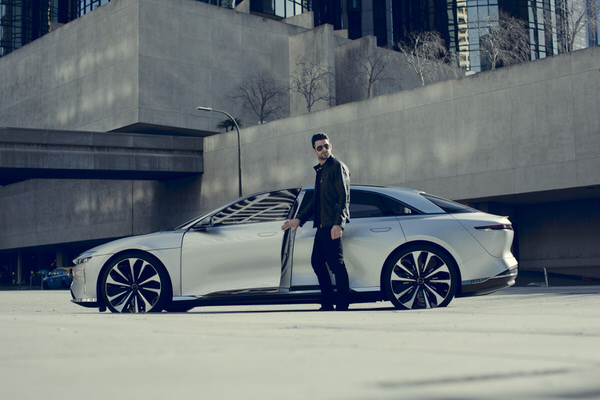 Photograph Patrick Curtet Downtown on One Eyeland