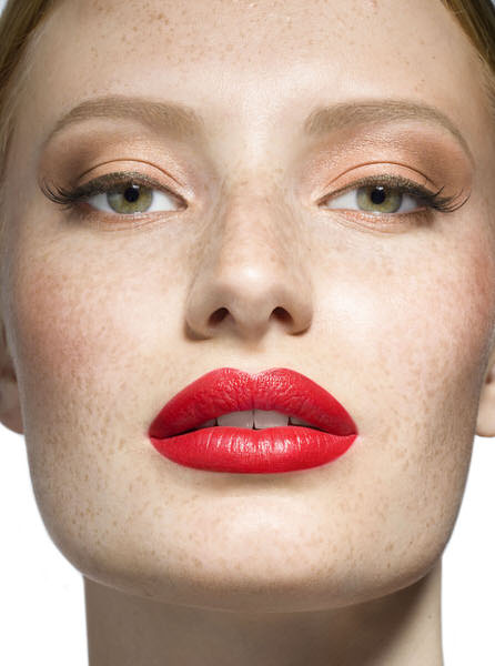 Photograph Jonathan Knowles Ultra Rouge on One Eyeland