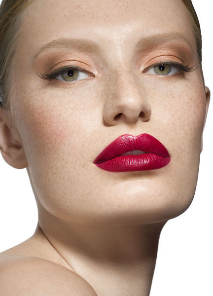 Photograph Jonathan Knowles Ultra Rouge on One Eyeland