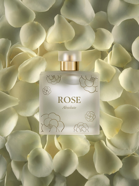 Photograph Warren Ryley Thomas Kosmala Rose Absolute on One Eyeland