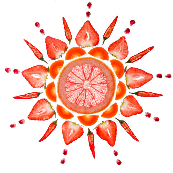 Photograph Giulia Verdinelli Natures Mandalas Red Life on One Eyeland