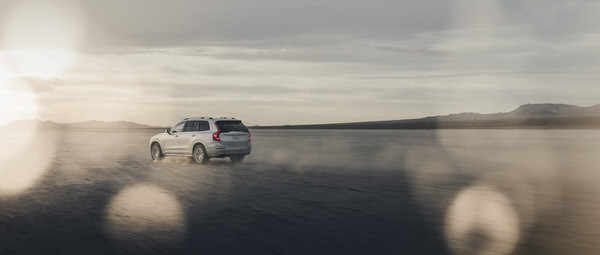 Photograph Roy Ritchie Desert Highway on One Eyeland