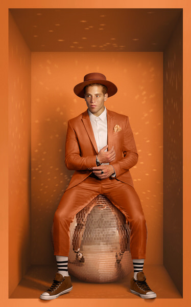 Photograph Kremer Johnson La Entertainment Disco on One Eyeland