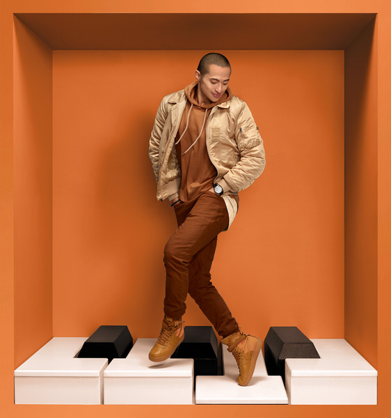 Photograph Kremer Johnson La Entertainment Piano on One Eyeland