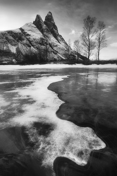 Photograph Zsolt Andras Szabo Division on One Eyeland