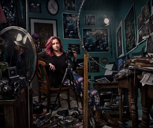 Photograph Keren Dobia The Photographer on One Eyeland
