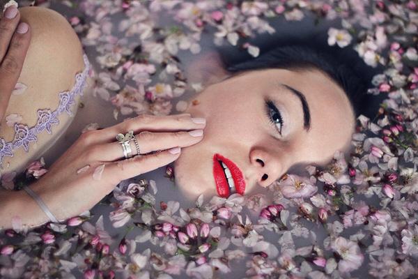 Photograph Zuzana Valla In The Bath on One Eyeland