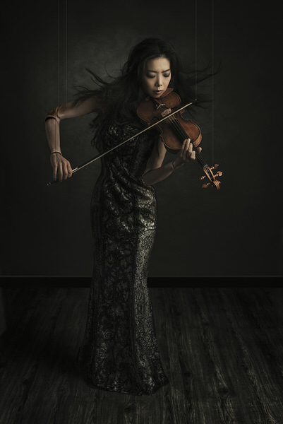 Photograph Marc Sabat The Violonist on One Eyeland