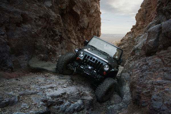 Photograph Hugo Ceneviva Jeep Wrangler on One Eyeland