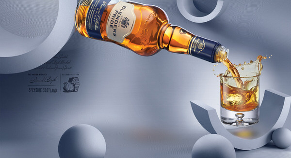 Photograph Warren Ryley Blenders Pride Pour on One Eyeland