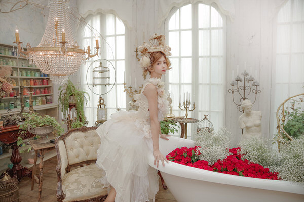 Photograph Haseo Hasegawa Fairy on One Eyeland