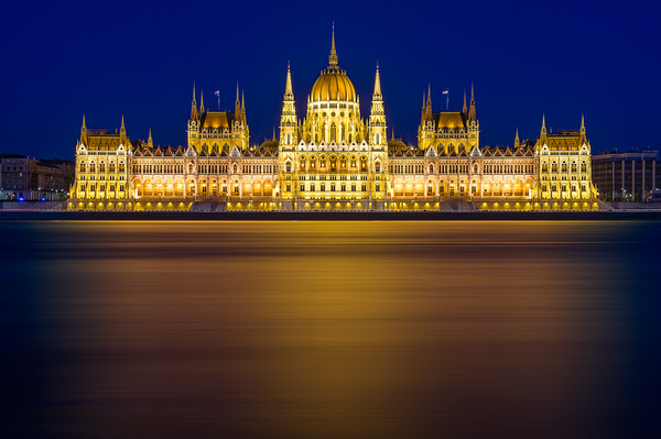 Photograph Jano Stovka Budapest on One Eyeland