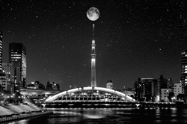 Photograph Jin Tamaoki Under The Blue Moon on One Eyeland