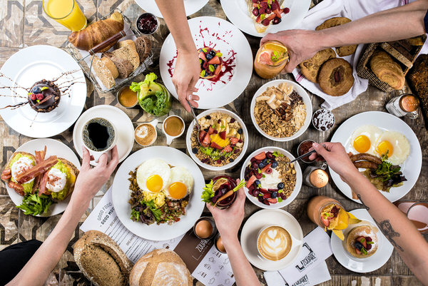 Photograph Gabriel Gonzalez Zquare Brunch on One Eyeland
