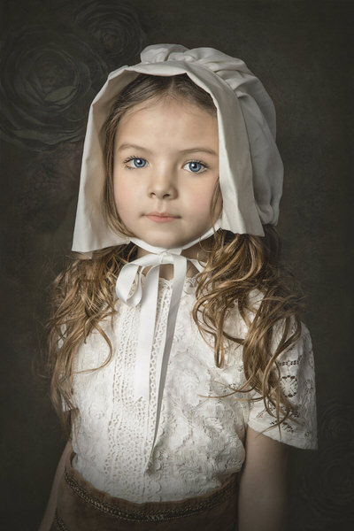 Photograph Carola Kayen Mouthaan Little  Gisele on One Eyeland