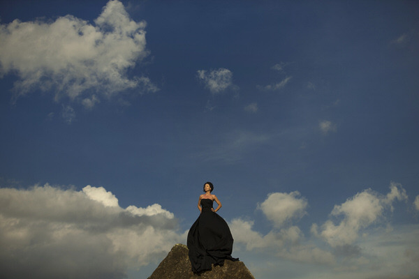 Photograph Junior Luz The Queen on One Eyeland