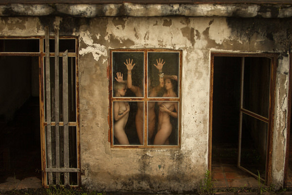 Photograph Junior Luz Haunted on One Eyeland