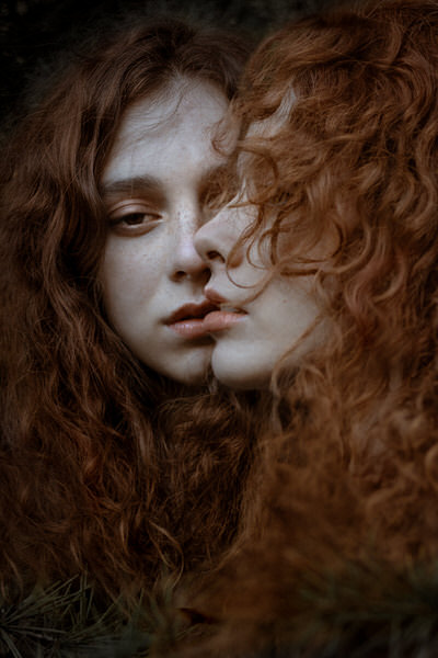 Photograph Alba Perez Padilla Geminis on One Eyeland