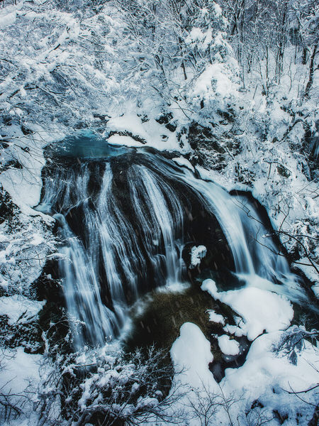 Photograph Kazuaki Koseki Winter Waterfall on One Eyeland