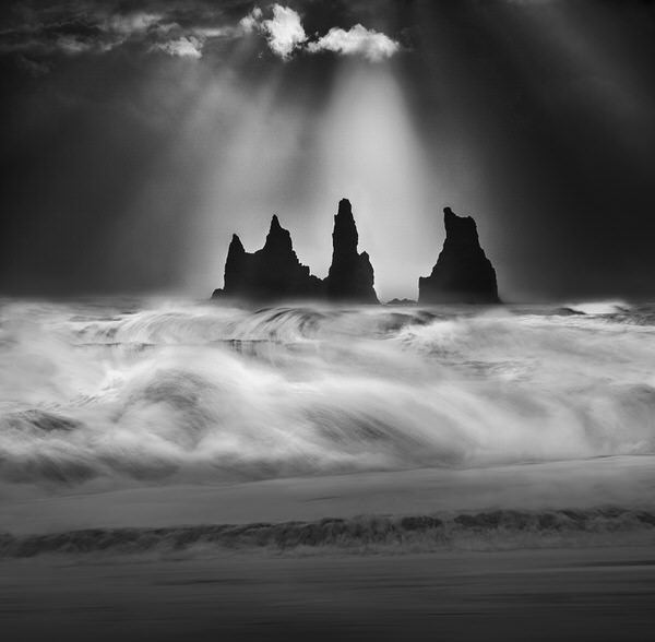Photograph Peter Svoboda Angry Sea on One Eyeland
