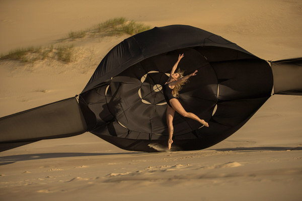 Photograph Junior Luz Just Flying on One Eyeland