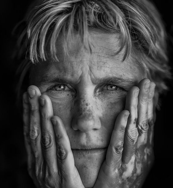 Photograph Lee Dobson Never Hide The Real You on One Eyeland