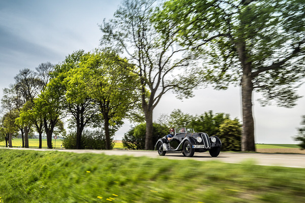 Photograph Bogdan Paraschiv Bmw 328 on One Eyeland