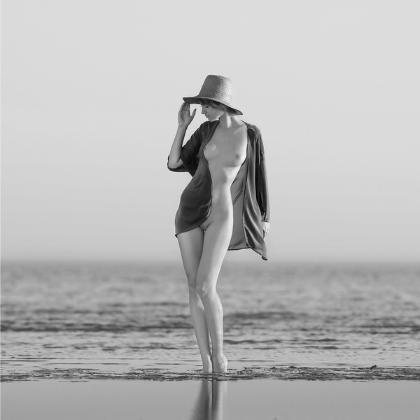 Photograph Mikhail Potapov Christina on One Eyeland