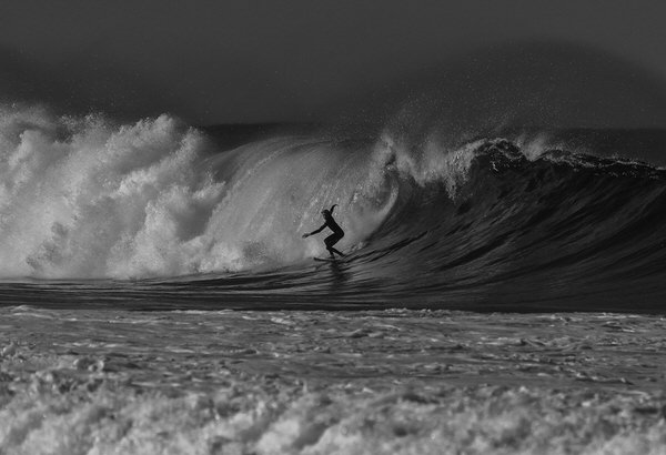 Photograph Steve Turner Big Surf on One Eyeland