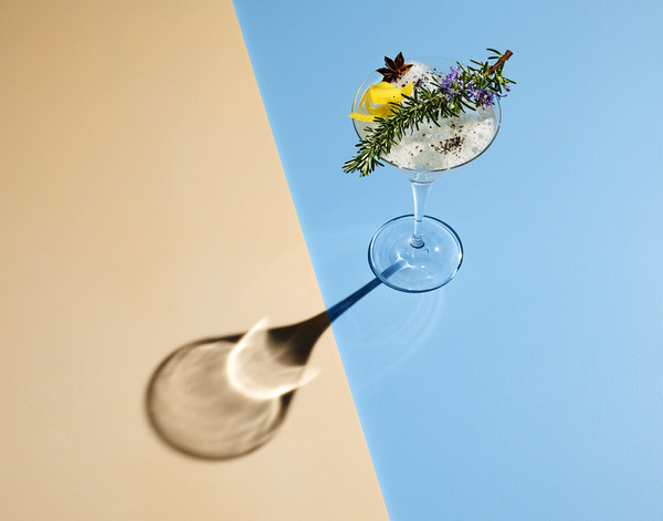 Photograph Kai Schwabe Dry Martini Cocktail on One Eyeland