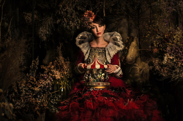 Photograph Haseo Hasegawa Merry Go Round on One Eyeland