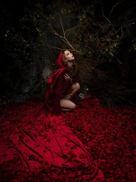 Photograph Haseo Hasegawa Red on One Eyeland