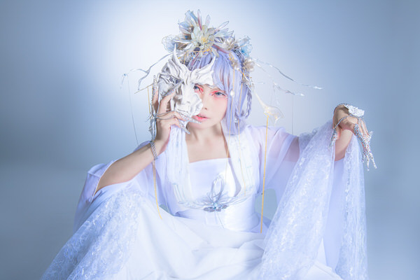 Photograph Kiyotaka Ise Hakutaku on One Eyeland