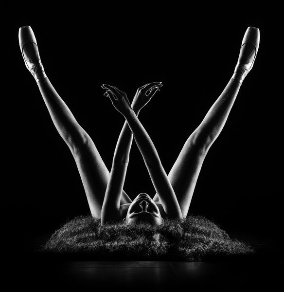 Photograph Jackson Carvalho La Ballerina on One Eyeland