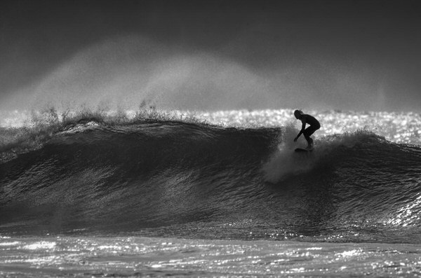 Photograph Steve Turner Taking The Drop on One Eyeland