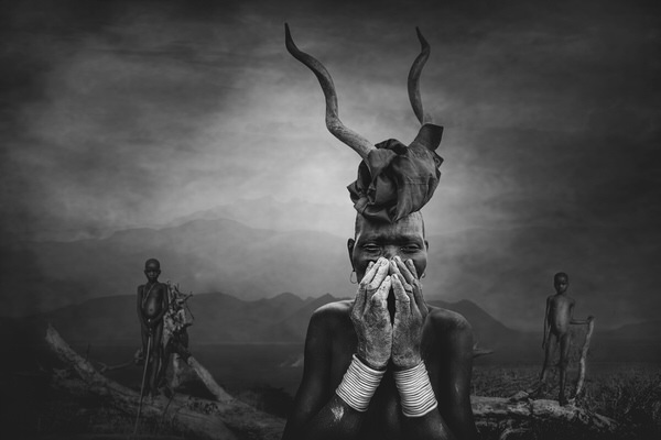 Photograph Svetlin Yosifov One Hundred Mourse Composition on One Eyeland