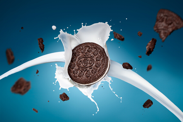 Photograph Studio Lugui Oreo Splash on One Eyeland
