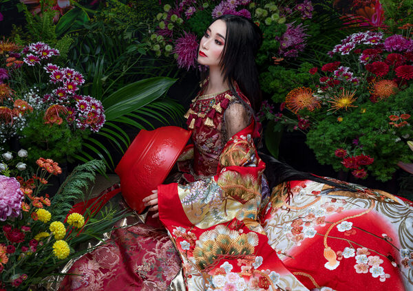 Photograph Haseo Hasegawa Hachikaburi Hime 2 on One Eyeland