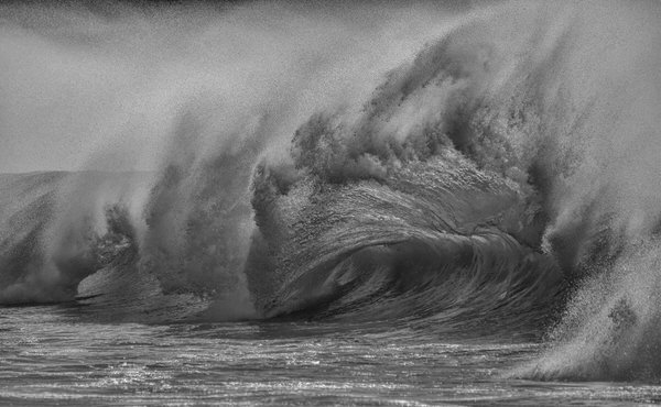 Photograph Steve Turner Wave Study on One Eyeland